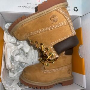 BABY TIMBERLANDS